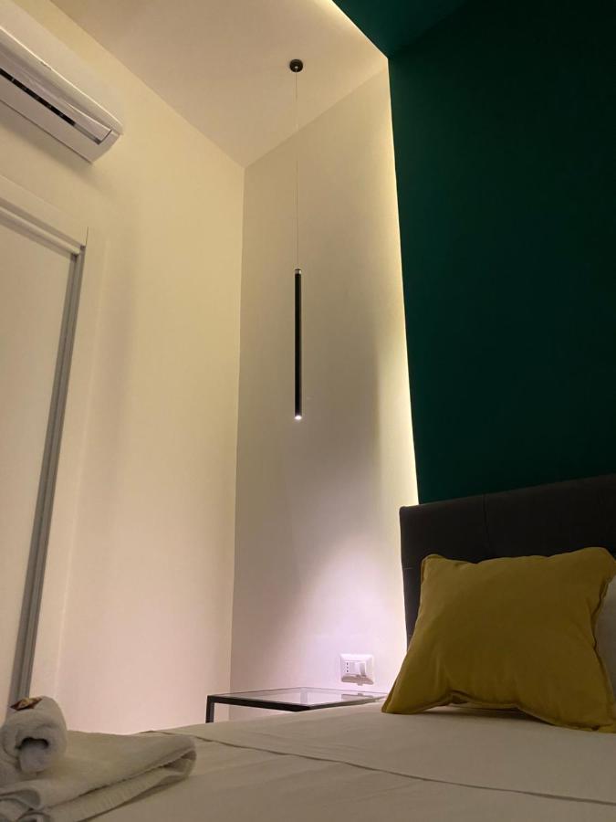Bed and Breakfast Salotto Toledo Napoli Esterno foto
