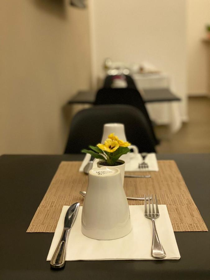 Bed and Breakfast Salotto Toledo Napoli Esterno foto