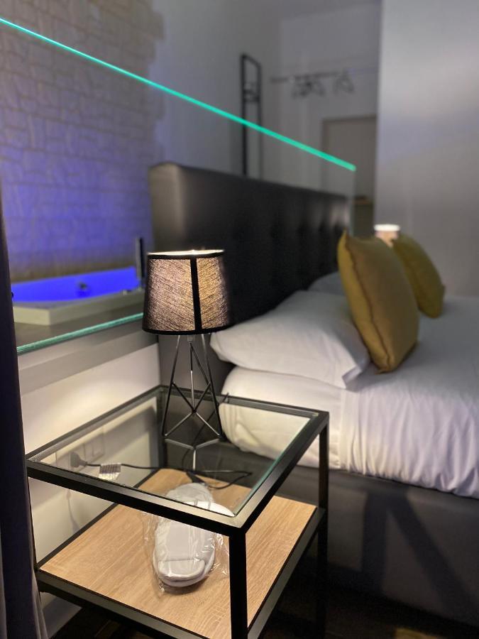 Bed and Breakfast Salotto Toledo Napoli Esterno foto